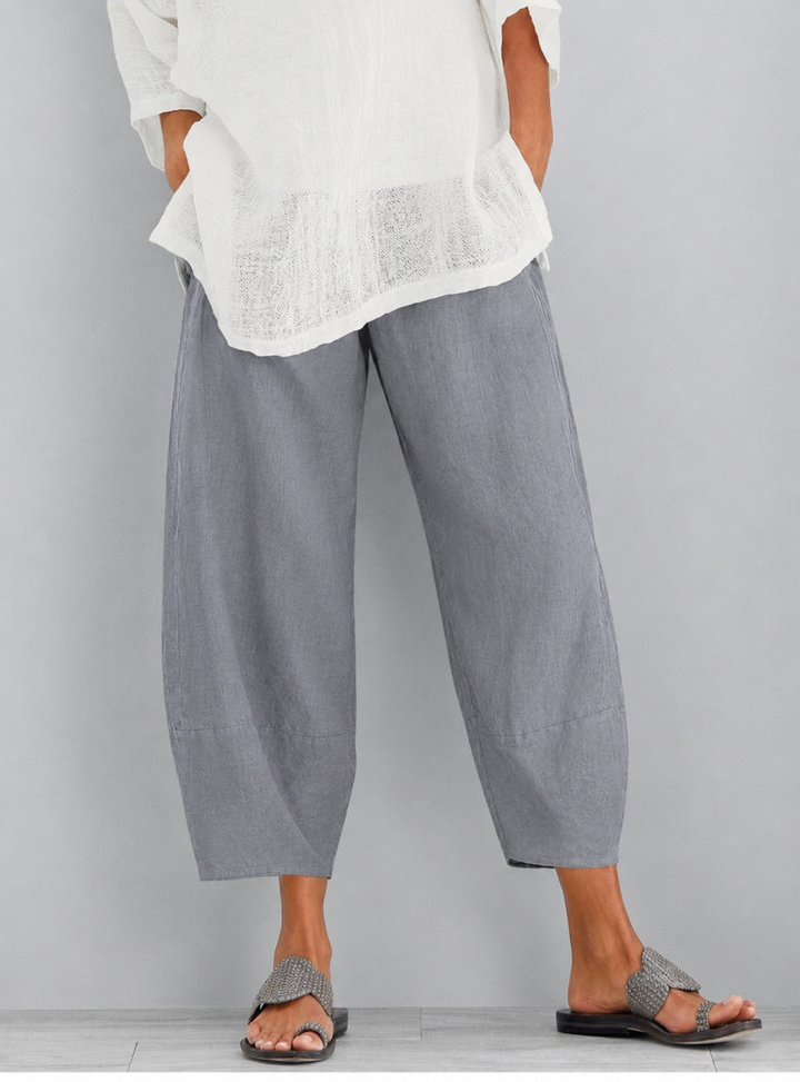 Sylvaine | Women's Loose Fit Tapered Cropped Pants