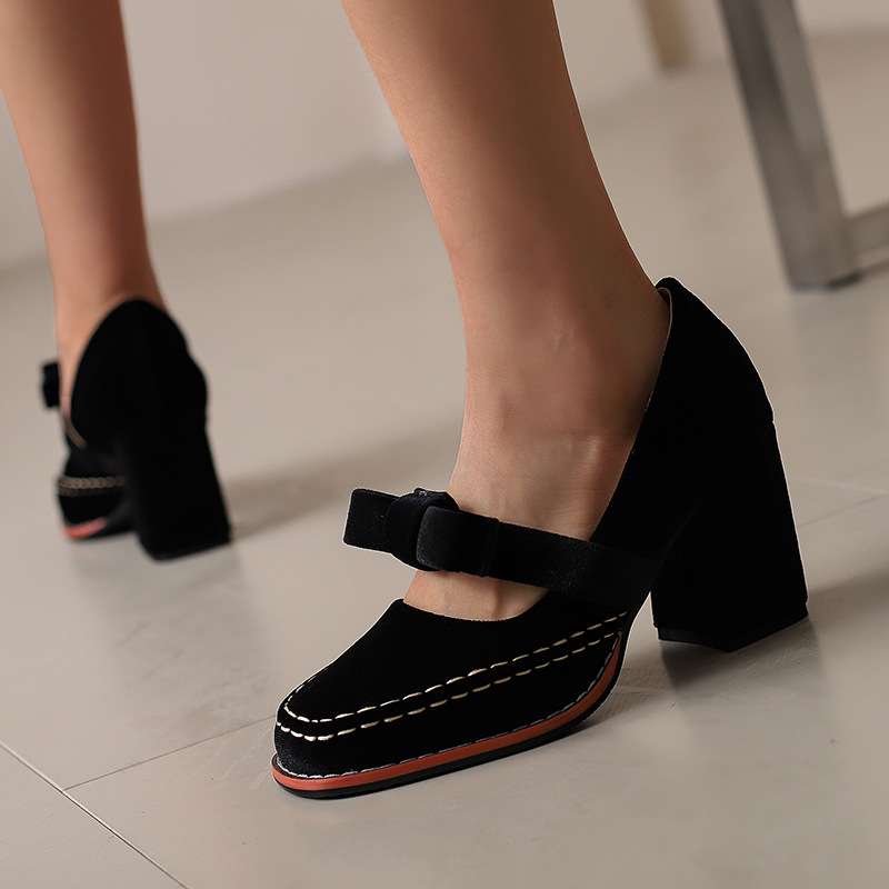 Corinna | Women's Mary Jane Block Heel Bow Pump - Burgundy - Image 9